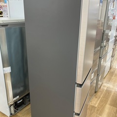 【軽トラ90分貸し出しサービス】HITACHI 3ドア冷蔵庫　R-V32R Vの画像