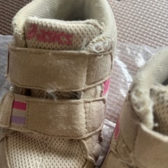 ベビー靴asicsの画像
