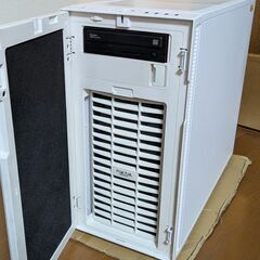 すぐ使えるゲーミングPC/人気のホワイトカラー/Win11/RTX2060/i7/モンハンワイルズにも/全国配送可能の画像