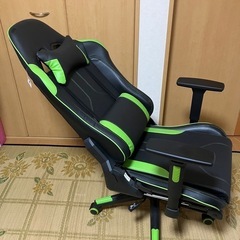 ゲーミングチェアの画像