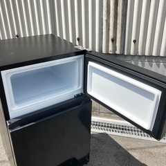 Hisense 2ドア冷蔵庫 HR-K91HBの画像