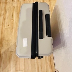 スーツケースの画像