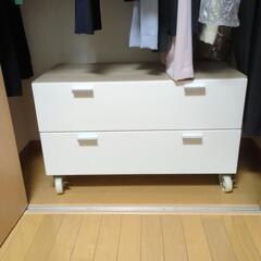 チェスト　キャスター付きの画像