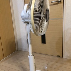 リモコン付き扇風機　東芝の画像