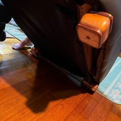 【8/11値下げしました！】2人掛け 革 ソファーの画像