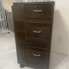 折り畳みネイルテーブルの画像