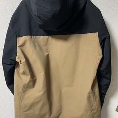 ブラックレーベル　クレストブリッジ　マウンテンパーカー　 L L バーバリーの画像