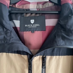ブラックレーベル　クレストブリッジ　マウンテンパーカー　 L L バーバリーの画像