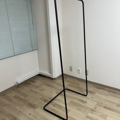 【美品】ハンガーラック　スチール製の画像