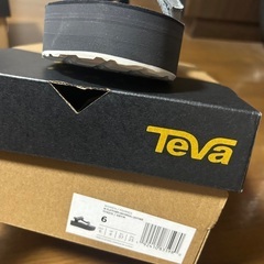 TEVA テバ　厚底サンダル　23センチの画像