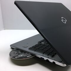 ★長期サポートOffice2024｜Win11(24H2)★富士通 AH90/P【最強 i7 +メモリー8GB +新品SSD 512GB】Blu-ray（管理：202508012107）の画像