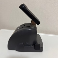 コクヨ針なしステープラーの画像