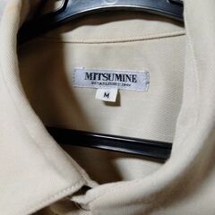 【未使用近】ワーク風のシャツ　MITSUMINE　M寸　半袖　前開き　比翼仕立てボタン　ベージュの画像