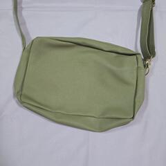 ショルダーバッグ ベージュ グレージュの画像