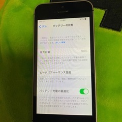 iphone SE 64GB AU 美品 の画像