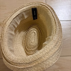 BabyGAPベージュ 麦わら帽子の画像