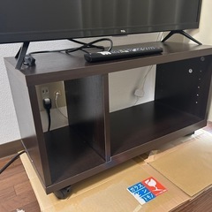 TCL 32型 ハイビジョン スマートテレビ（テレビ台付き）の画像
