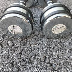 ダンベル7キロx2の画像