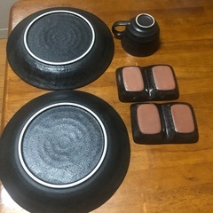 オシャレ黒色食器5点セットの画像