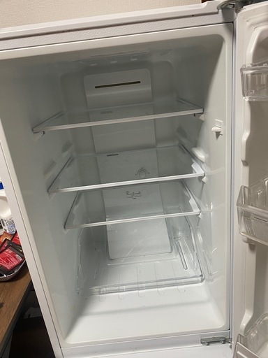 ☆引き取り希望☆冷蔵庫 2023年製 ホワイト YRZ-F15J-W