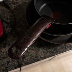 テファール　フライパンと鍋の画像