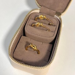 【ピアス&リング】ノットデザイン  18Kメッキの画像