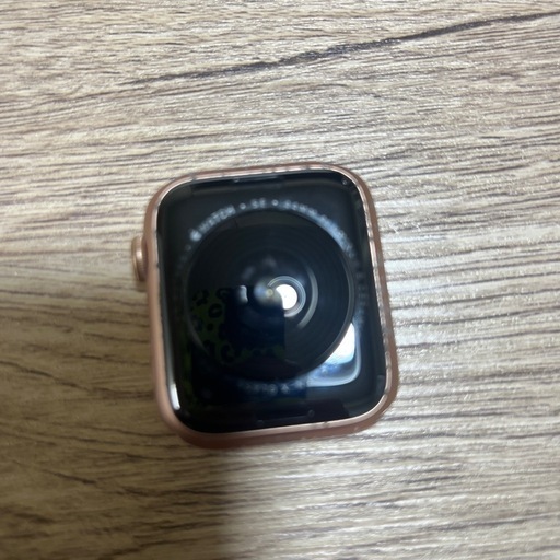Apple Watch SE  
