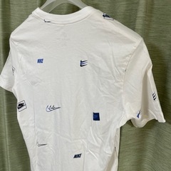 NIKE ナイキNIKE TEE ロゴプリント Tシャツ　ホワイト　白　サイズLの画像