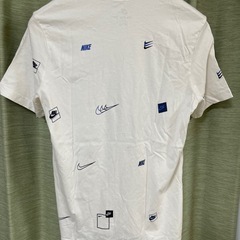NIKE ナイキNIKE TEE ロゴプリント Tシャツ　ホワイト　白　サイズLの画像