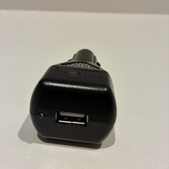 USED カーチャージャー1個 シガーソケット用のUSB電源アダプター 中古品　の画像