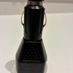USED カーチャージャー1個 シガーソケット用のUSB電源アダプター 中古品　の画像
