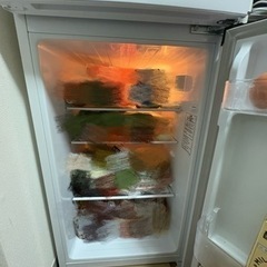 受け渡し待ち【美品】ハイセンス　ノンフロン冷凍冷蔵庫の画像