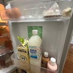 受け渡し待ち【美品】ハイセンス　ノンフロン冷凍冷蔵庫の画像