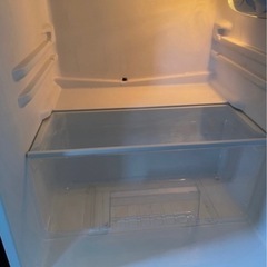 【8/2  午前中に引き取れる方】一人暮らし用冷蔵庫
の画像