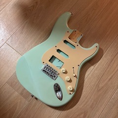ジャンク　ストラトギターボディ　色◎の画像