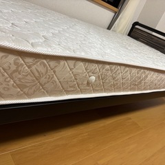 シングルベッドフレーム（マットレス付）の画像