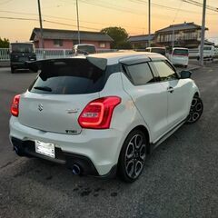 令和3年 スイフトスポーツ　ターボ 車検8/12　走行1万km　改造ありの画像