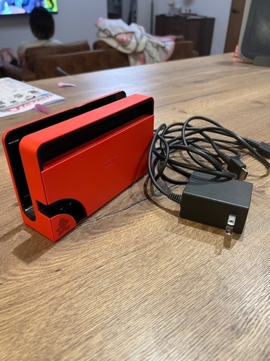 Nintendo Switch本体 有機ELモデル マリオレッド