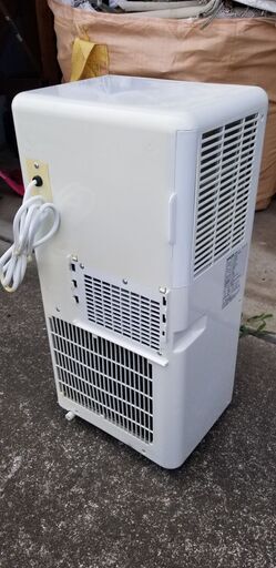 中古品☆移動式クーラー YAMAZEN(ヤマゼン) YEC-K221 冷風/除湿