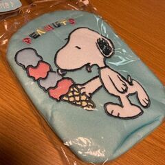 スヌーピー SNOOPY アイスノン　保冷剤　冷却グッズ　保冷枕　氷枕の画像