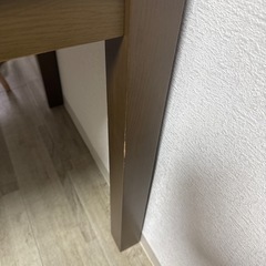 ダイニングテーブルの画像