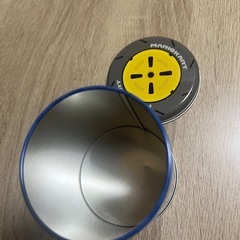 ユニバ　マリオ　缶の画像