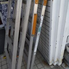 脚立　1500円から2500円　三脚　アルミ脚立の画像