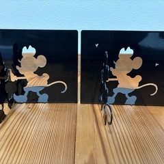 ブックエンドの画像