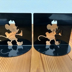 ブックエンドの画像