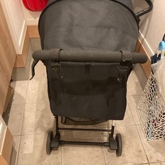 トイザラス　ベビーカー　4歳まで使える　双子　ベビーカーの画像