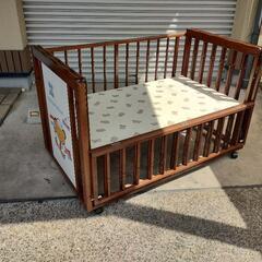 ベビーベッドの画像