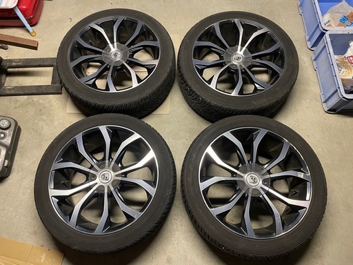 レグザーニラスト20インチホイールタイヤ付き