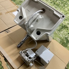 配送相談可❣️中古❣️TOTO 洗面器の画像