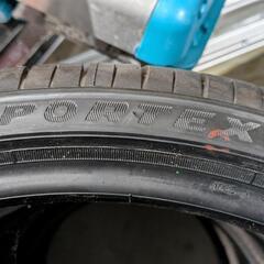 【本日取引で1万円】215/35ZR19 4本　ほぼ新品の画像